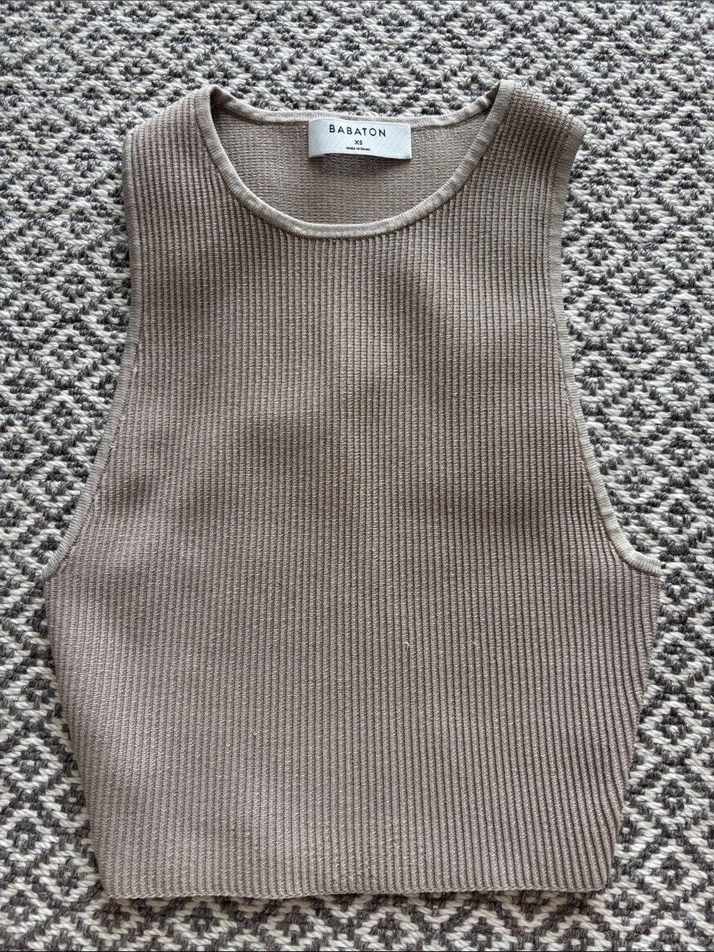 Aritzia Babaton women’s tank top - beige / brown - size XS